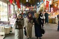 turkish women shopping